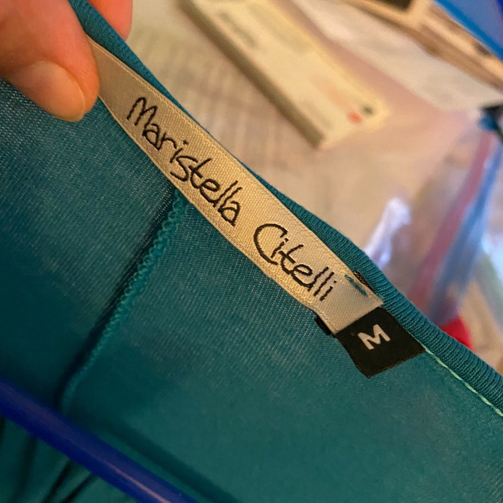 Beautiful Blue - Picture 2 of 2